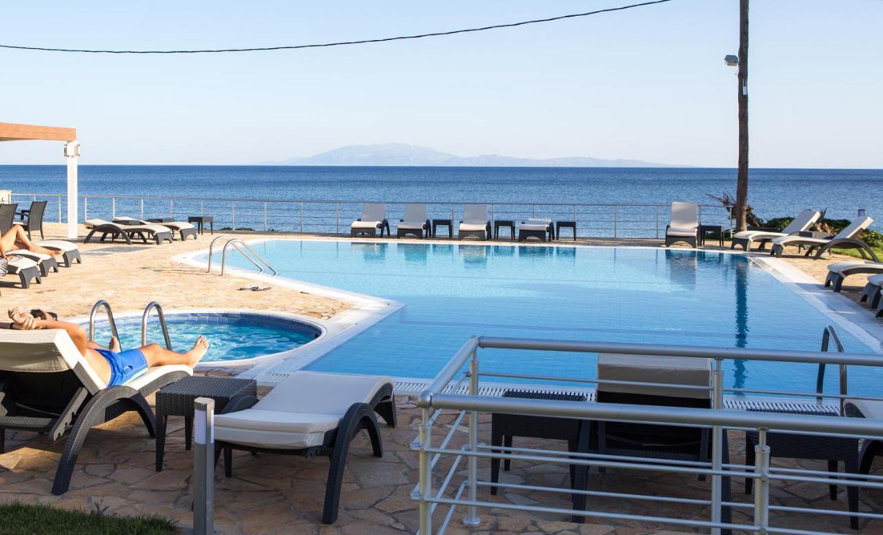 Blue Waves Luxury Suites By The Sea Plomari Faciliteiten foto